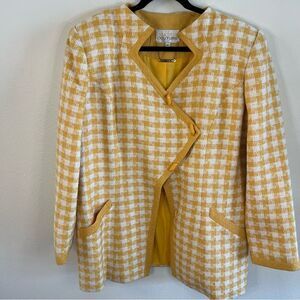 Lily & Taylor Couture silk coat size 16 mid length fully lined yellow white